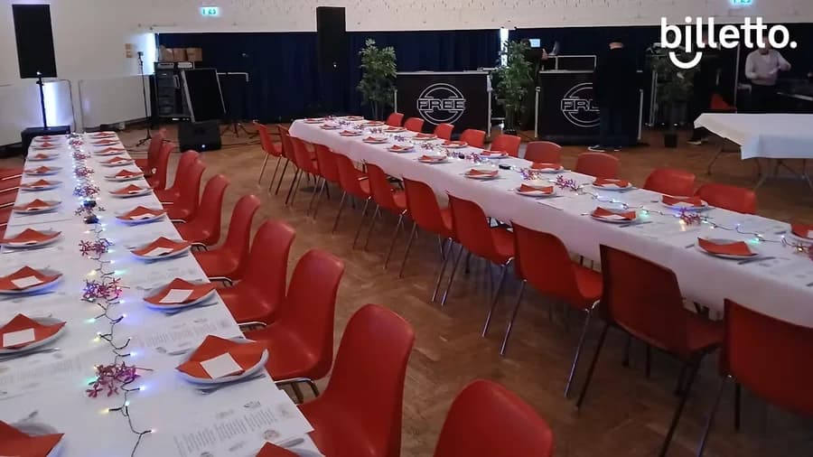 Festlig frokost: Fri bar og ægte dansktop live